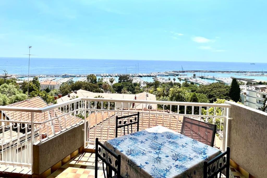 Special Home Vista Mare E Parcheggio Privato San Remo Buitenkant foto