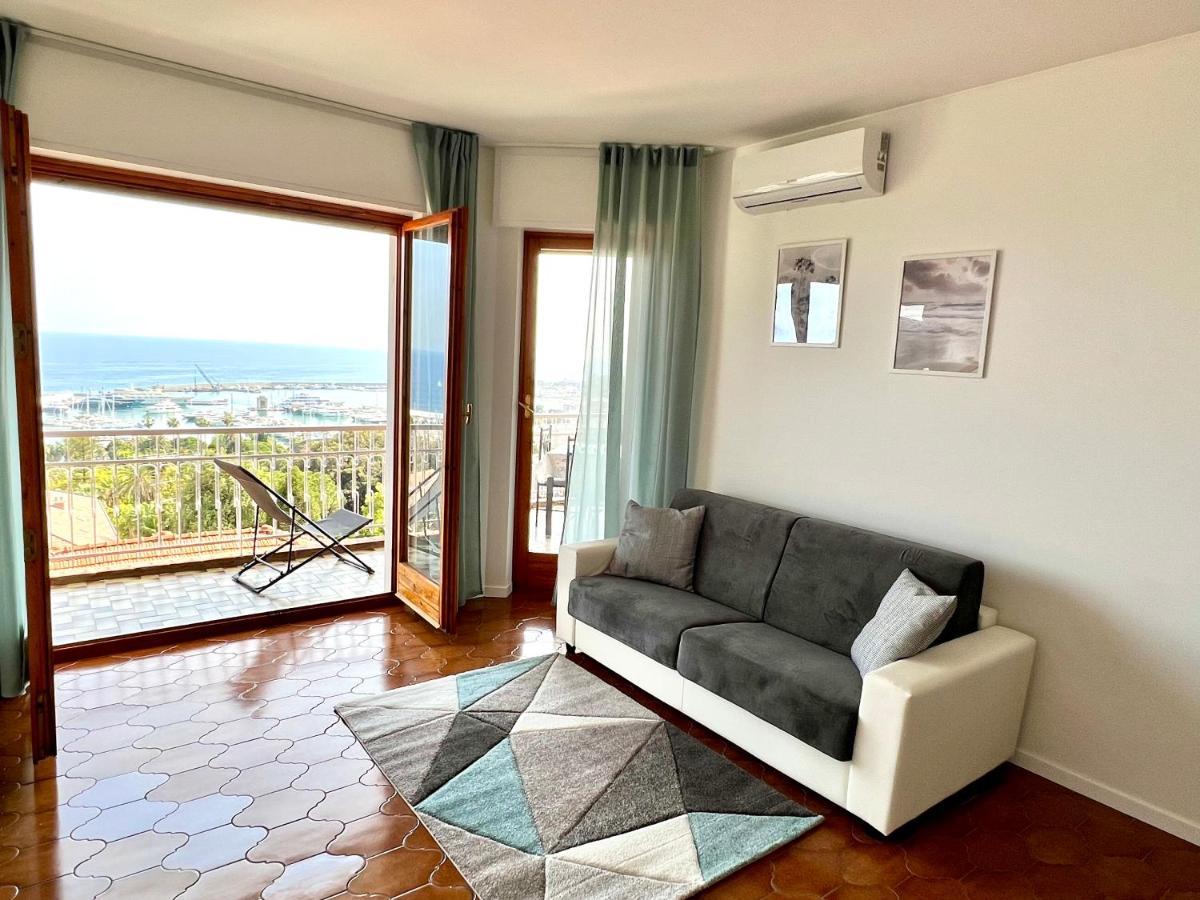 Special Home Vista Mare E Parcheggio Privato San Remo Buitenkant foto
