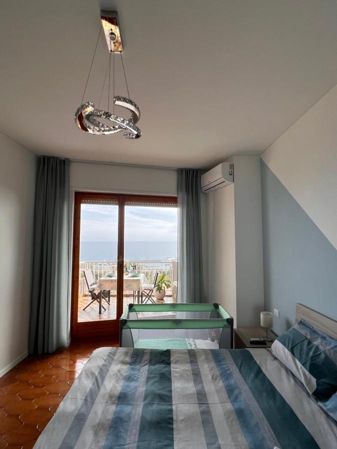 Special Home Vista Mare E Parcheggio Privato San Remo Buitenkant foto