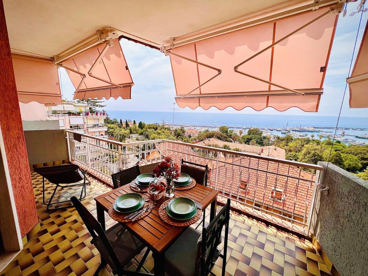 Special Home Vista Mare E Parcheggio Privato San Remo Buitenkant foto